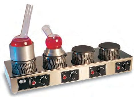 Piastra riscaldante multipla in ghisa CIR 4 posti – 4 posti riscaldanti Ø 120 mm; completa di aste Ø 10 x 500 mm